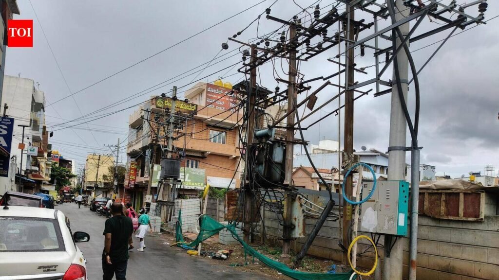 Transformer blocking Akbar Road footpath will be looked into: MCC | Mysuru News