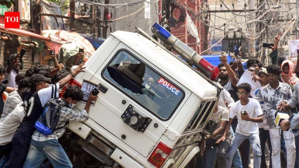 Three-hour cat-and-mouse chase ends in jubilation, victory chants | Patna News