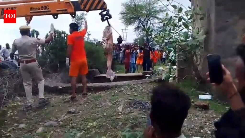 Moneylender found murdered, body dumped in well | Jaipur News