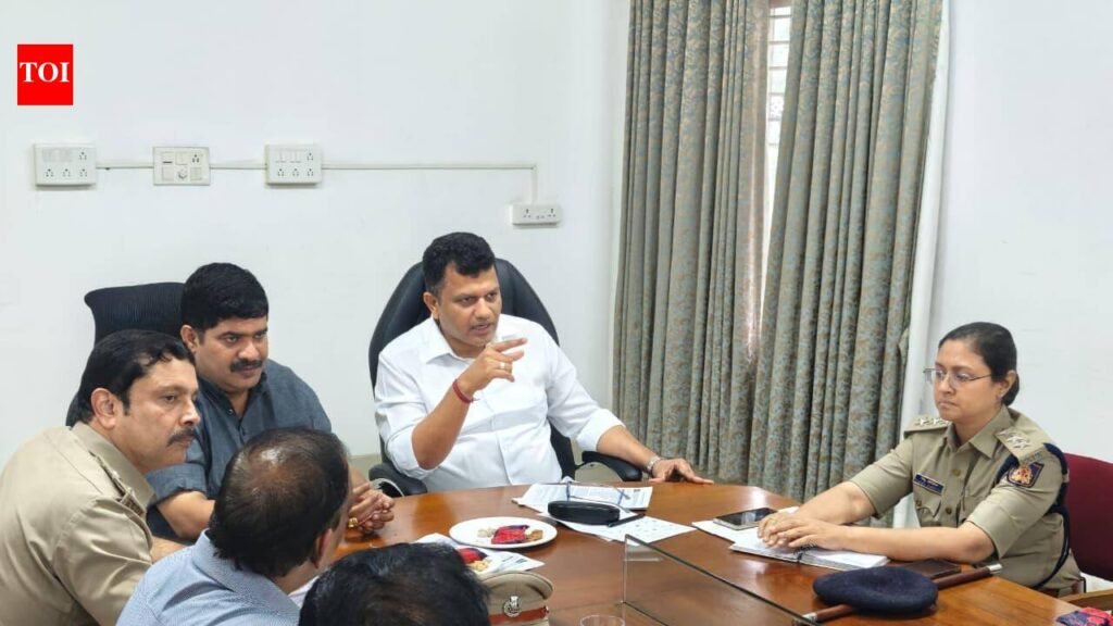 PM RAHAT: MP directs strict action against non-compliant hospitals | Mangaluru News