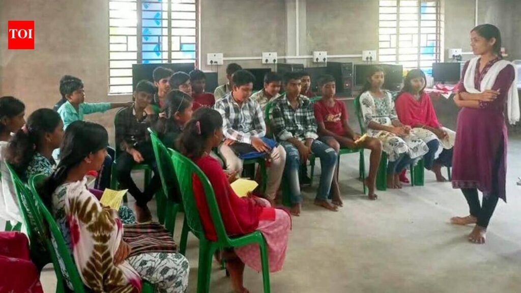 Cyclone Shelter Logs On To Computer Class In Sundarbans | Kolkata News