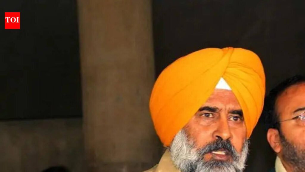 Pargat slams AAP govt for vacant posts in education dept | Chandigarh News