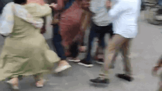 Watch: UP cop snatches Kangana Ranaut effigy, runs off during Congress protest in Lucknow | Lucknow News