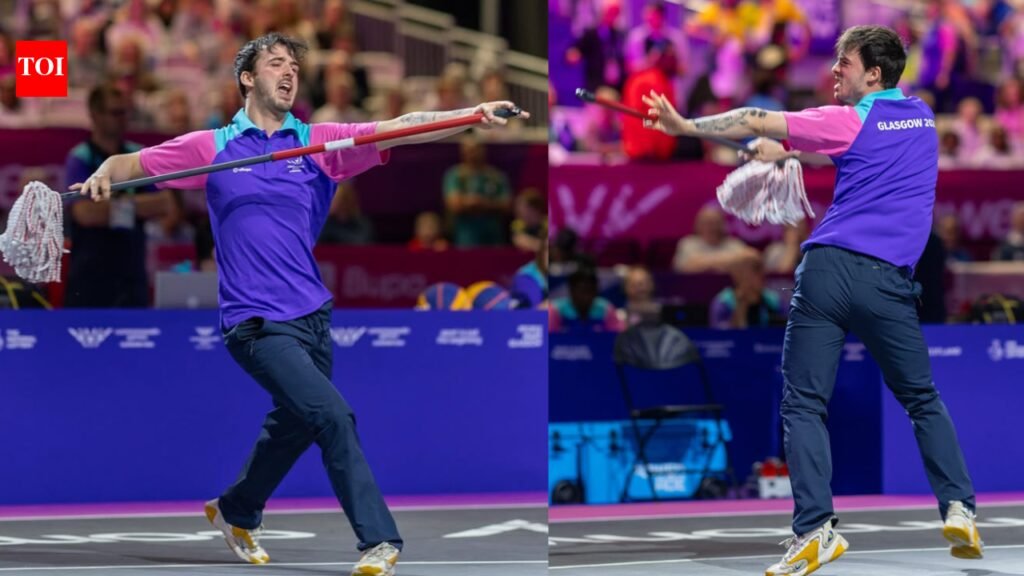 Watch: Viral Commonwealth Games cleaner dubbed ‘Mop Man’ performs splits and worm while mopping court | Commonwealth Games News