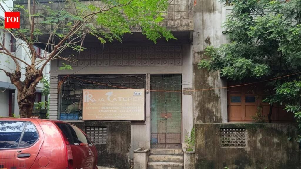 Couple found dead in Salt Lake home | Kolkata News