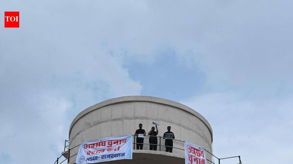 NSUI protesters climb water tank, demand Shah’s resignation, student polls | Jaipur News