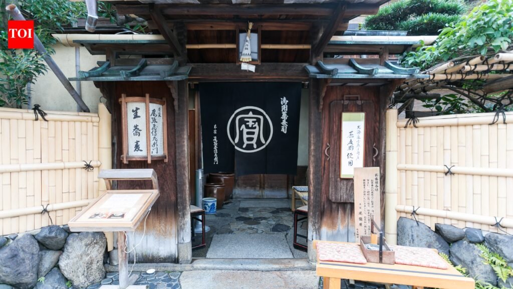 7 of the world’s oldest restaurants that have been serving food for over 500 years