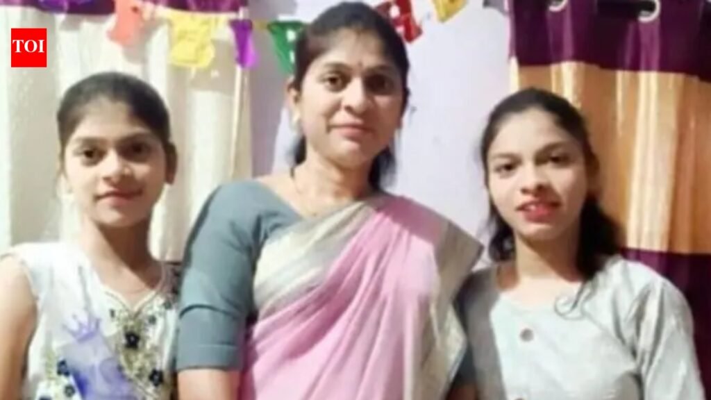 Maharashtra flood horror: Man clings to tree, wife and 2 daughters die after car swept away | Nagpur News