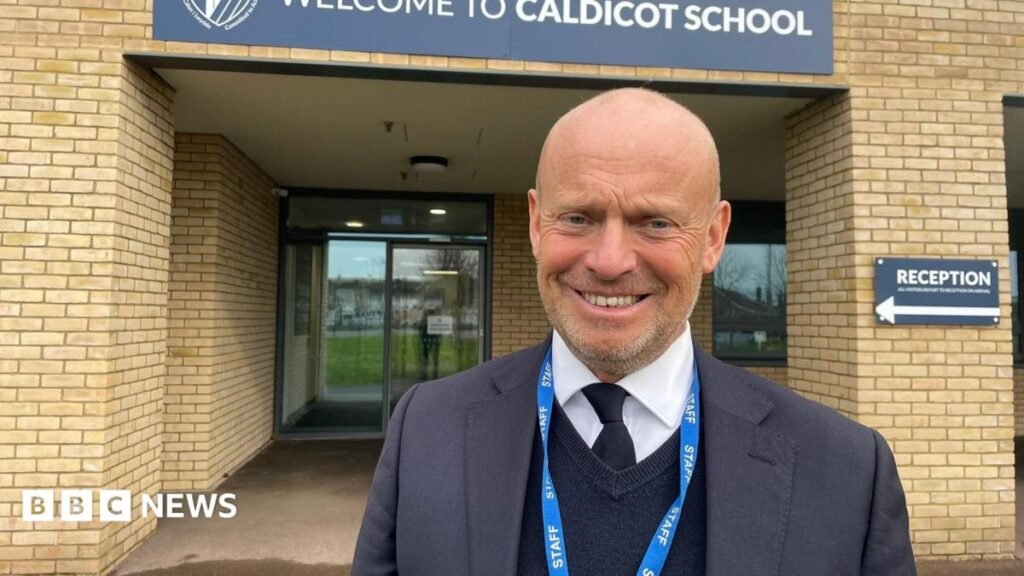 Caldicot head teacher criticises school closures during heatwave
