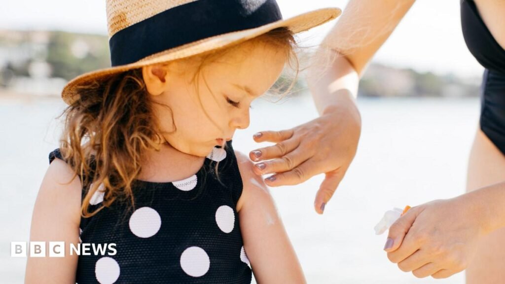 How does sunscreen work, and what do SPF and star ratings mean?