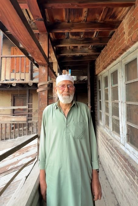 The Last Thread Of Kashmir’s Carpet Legacy