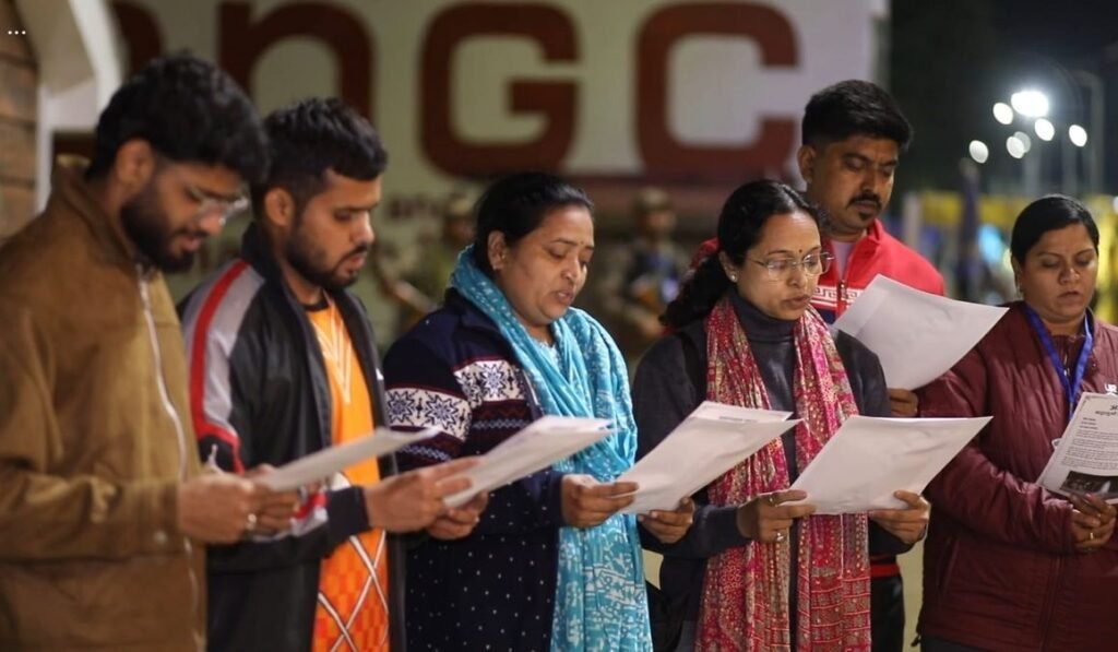 Prime Minister’s special message pamphlets handed to Shri Amarnathji Yatra pilgrims at Nunwan, Baltal Base camps