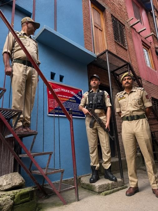 Srinagar Police attaches 10 properties worth Rs 8 crore of drug peddlers