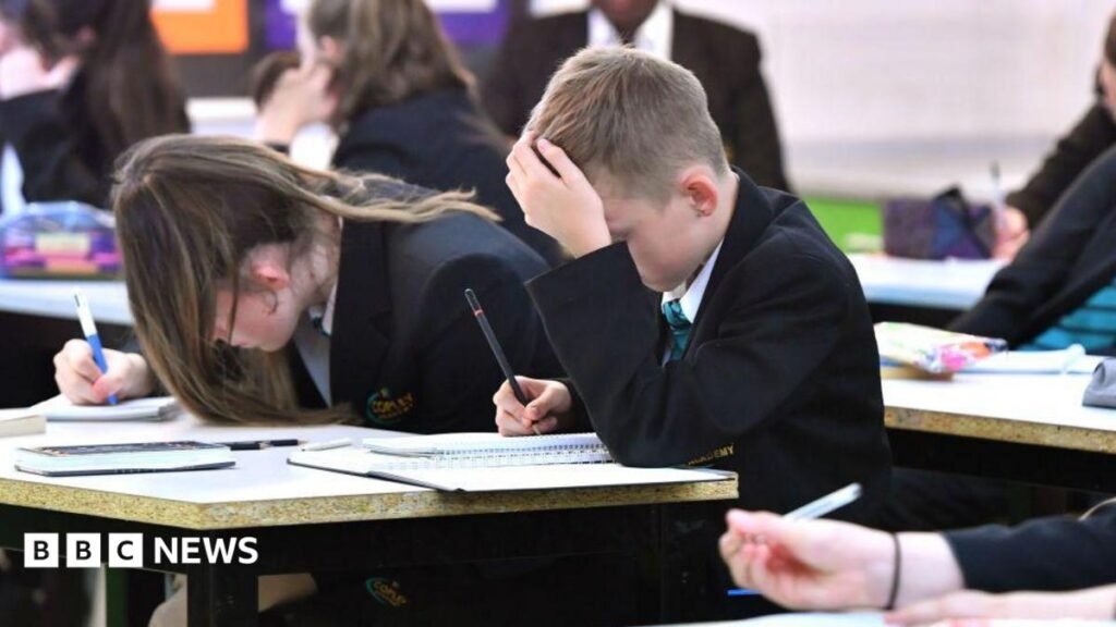 Exam board sorry for delay to Sats results in England