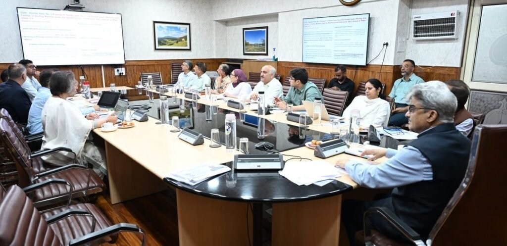 Chief Secy takes stock of PMAY-U housing schemes for Urban Poor