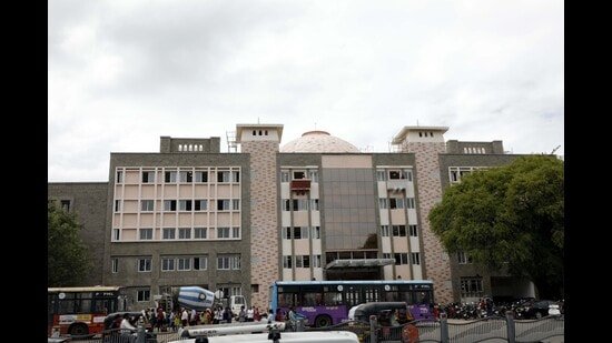 Bombay HC directs PMC to consider CPS diploma holders for promotion, orders DPC meeting within two weeks