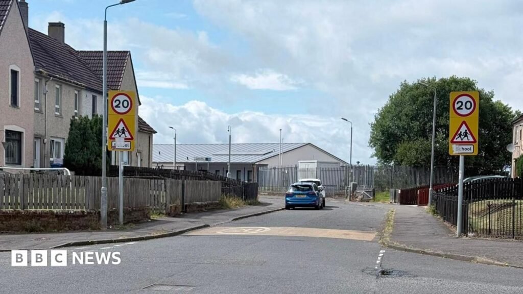 Police investigating attempted murder of two officers