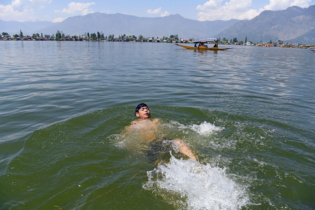 Dry, hot spell to persist in Valley for three more days, Srinagar may see season’s hottest day: independent forecaster