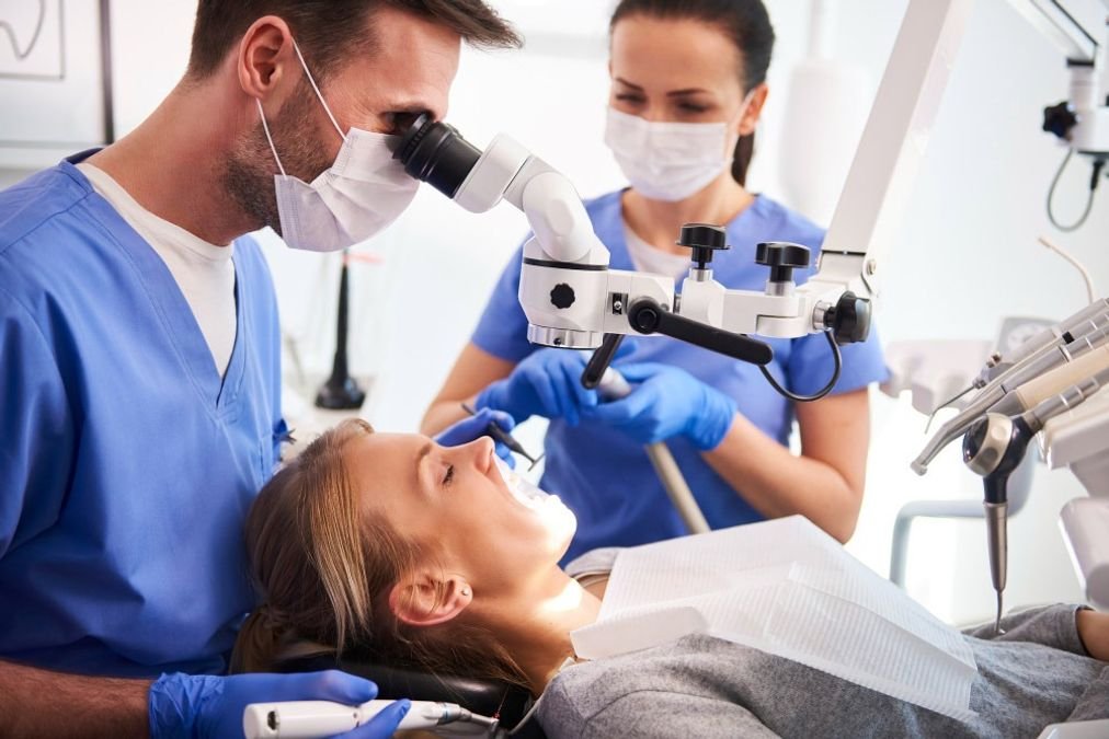 Modern dental care, miswak key to healthy teeth: Experts