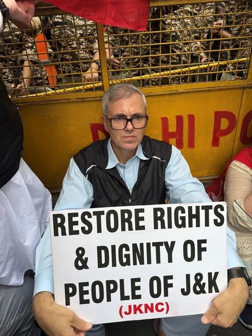 Farooq Abdullah’s march at 90 was strongest symbol of our fight for statehood: CM Omar