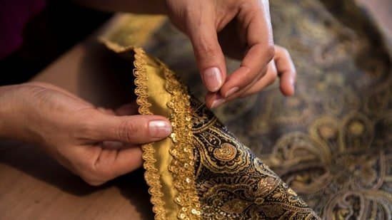 Is your handloom saree genuine? Know how to identify the authentic one before spending thousands