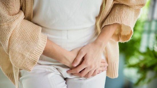 Why do UTI cases rise during monsoon? Urologist shares causes, symptoms and prevention tips