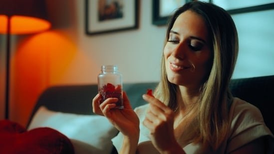 Are biotin gummies safe for your hair? Dermatologist shares 6 tips to choose the perfect hair gummies