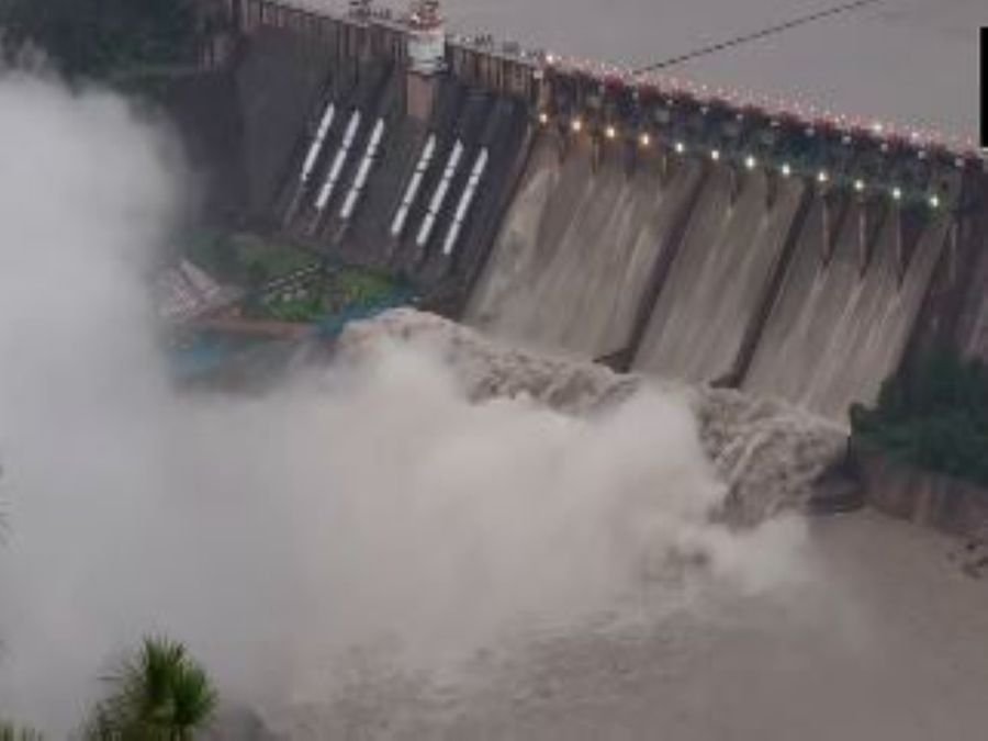 Heavy rain swells Chenab River as all gates of Salal Dam opened in Reasi