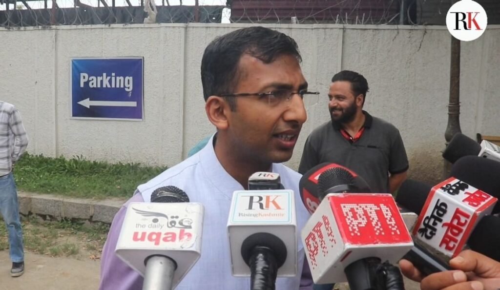 No work from home order for PM package employees: Div Com