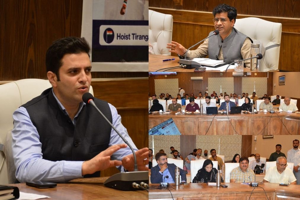 DC Budgam chairs Capacity Building Session on SWM Rules 2026