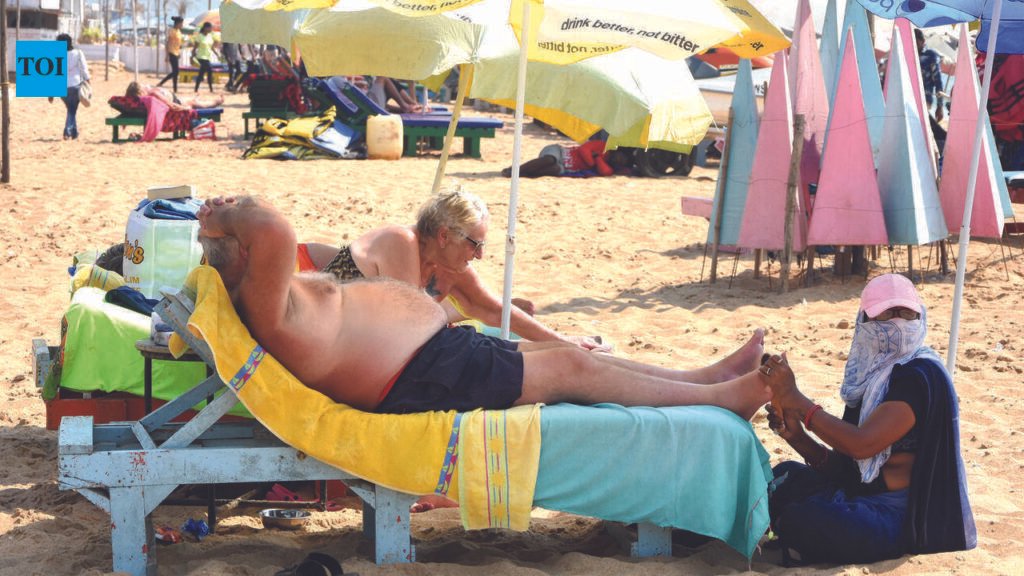 Tourism dept declares driving on beaches, solicitation, cooking in open as nuisance, warns violators of ₹1 Lakh fine | Goa News