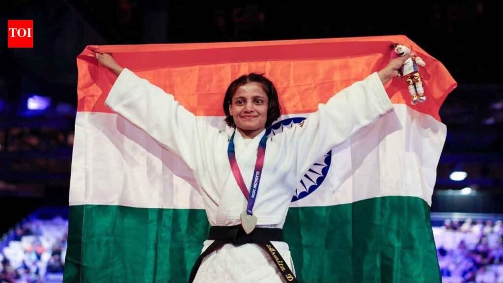 The promise, the pain and the gold: Asmita Dey’s journey to Commonwealth Games history | Commonwealth Games News