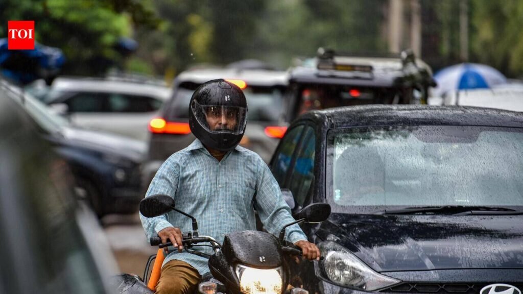 Thunderstorms, rain likely for 2 days in Gurgaon; day temp crosses 33°C | Gurgaon News
