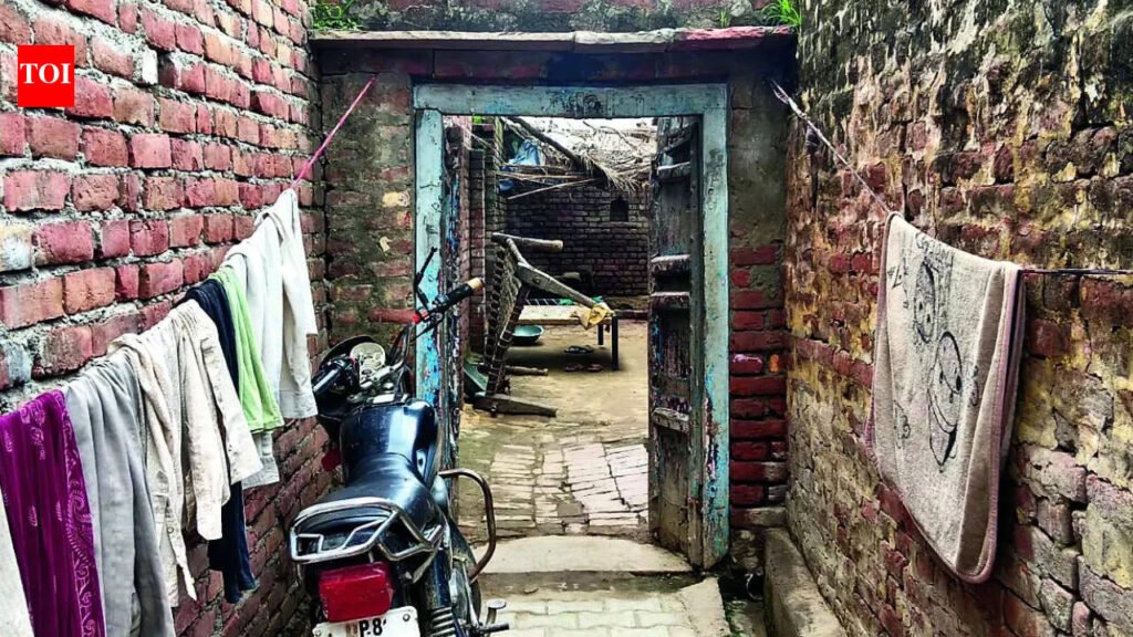 UP girl missing for 19 years after gang-rape, kin unaware 5 punished with life terms | Lucknow News