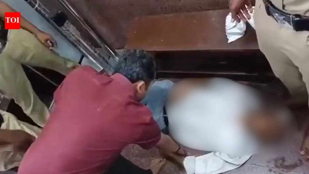 80-year-old retired engineer dies after getting trapped under elevator at Karnataka temple | Mysuru News