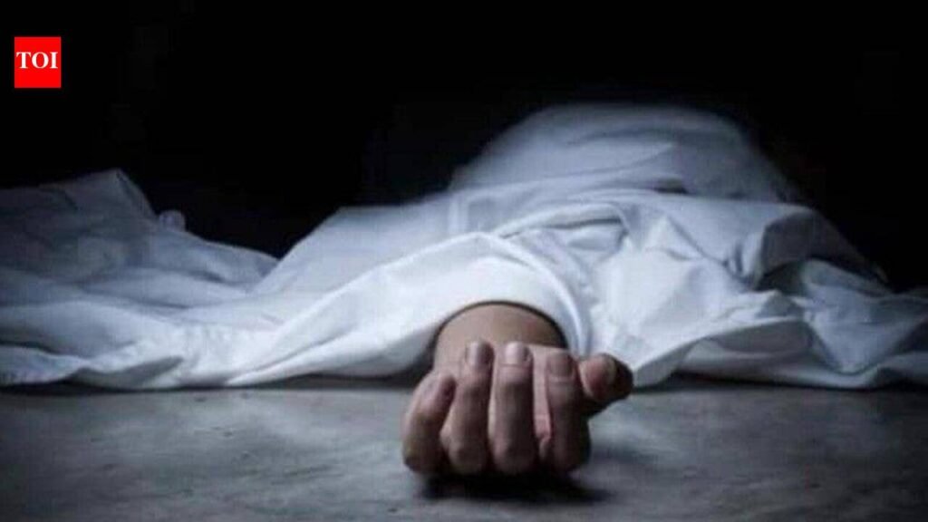 33-year-old techie falls from 15th-floor flat in upscale Hadapsar society, police suspect suicide | Pune News