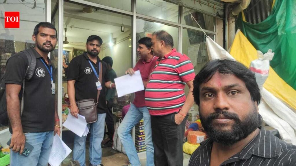 Ranchi Municipal Corporation cracks down on Upper Bazaar shops over building plan, parking violations | Ranchi News
