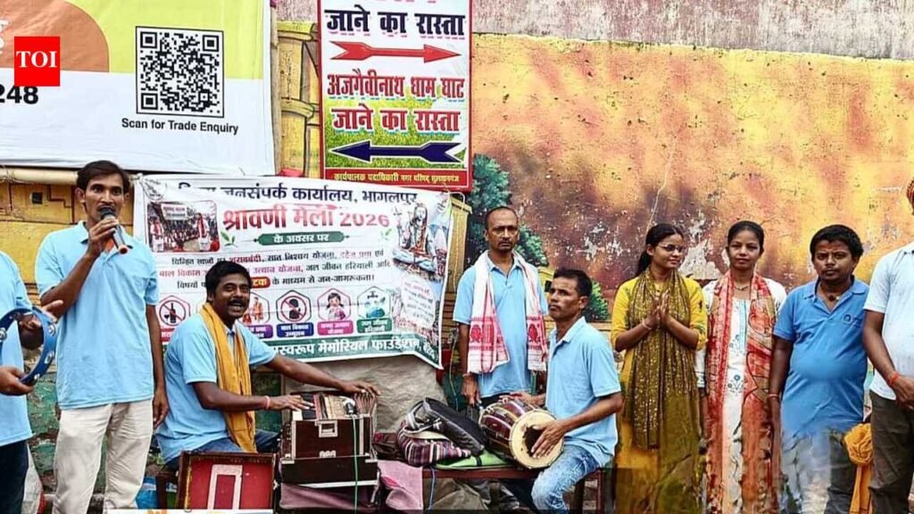 Street plays entertain, educate pilgrims on govt schemes along kanwariya route in Bhagalpur | Patna News