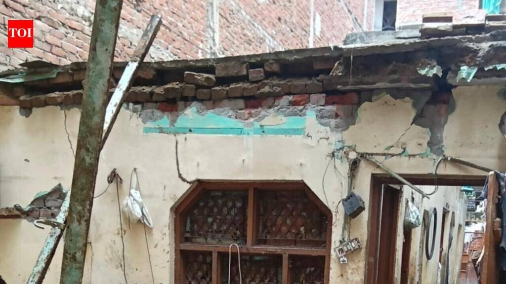 Roof Collapse Kills Couple, Landlord Booked for Negligence | Delhi News