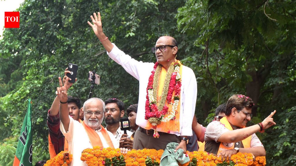BJP retains Manjalpur, margin narrows in low-turnout bypoll | Vadodara News