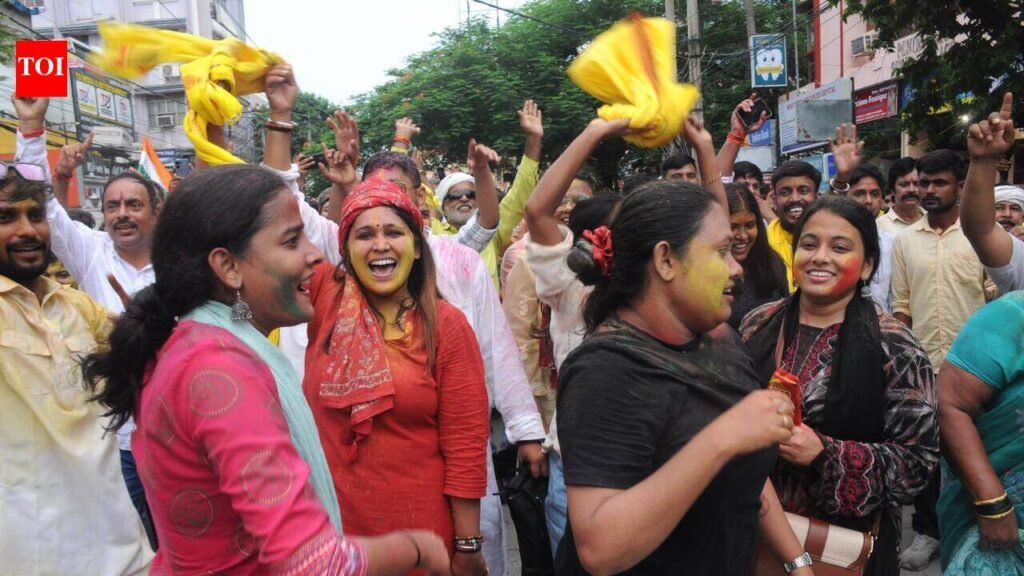 Young, first-time voters enthused over victory of PK; join celebrations, raise slogans | Patna News