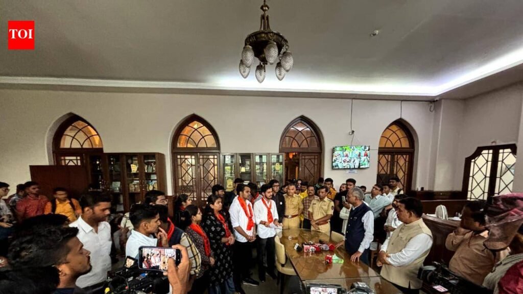 Fees hike approvals for 1,272 colleges raise concern over students’ financial burden | Pune News