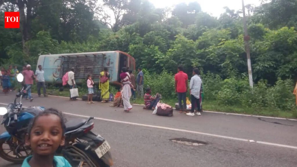 Close shave for 35 in bus accident on Keonjhar Ghat Road | Bhubaneswar News