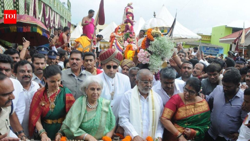 Sri Chamundeshwari Vardhanthi Mahotsava draws thousands to Mysuru | Mysuru News