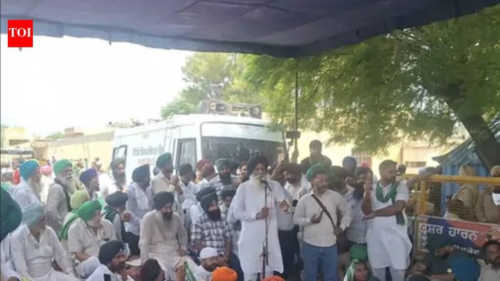 BKU launches stir outside speaker’s house over farm debt, compensation | Chandigarh News