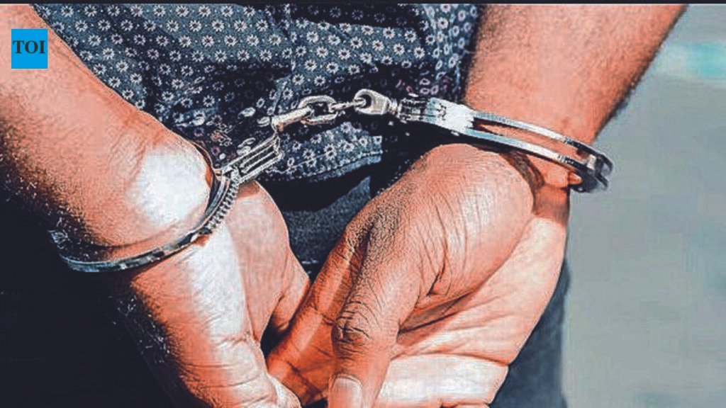 Mangaluru police crack robbery case in 3 days, arrest 2 and recover stolen gold | Mangaluru News