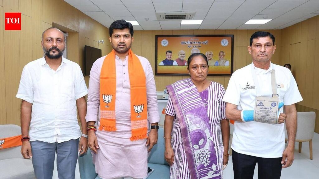 BJP announces compromise between warring councillors | Surat News