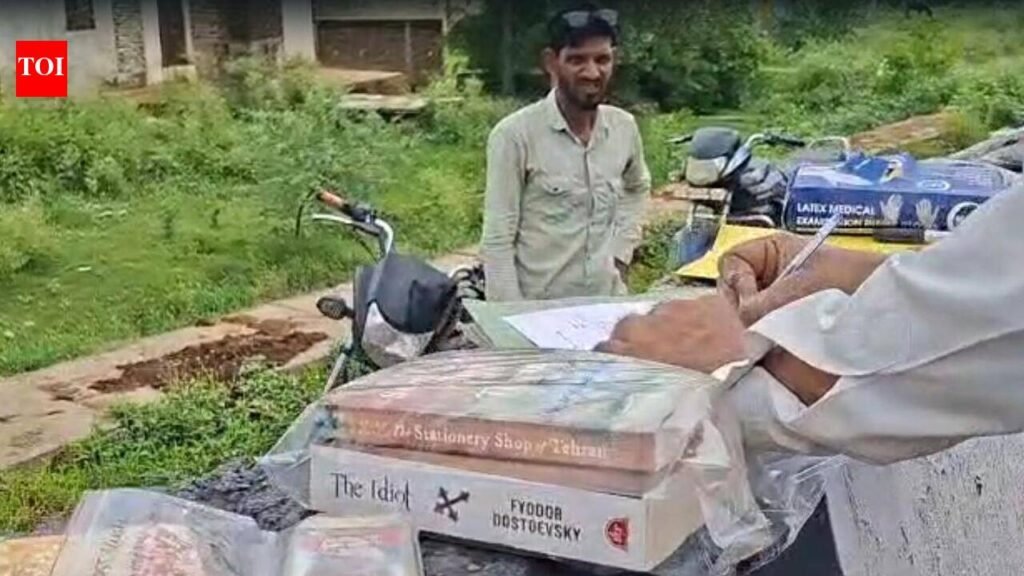 Dostoevsky, Tehran coup novels found in Atiq son’s ill-fated car | Kanpur News