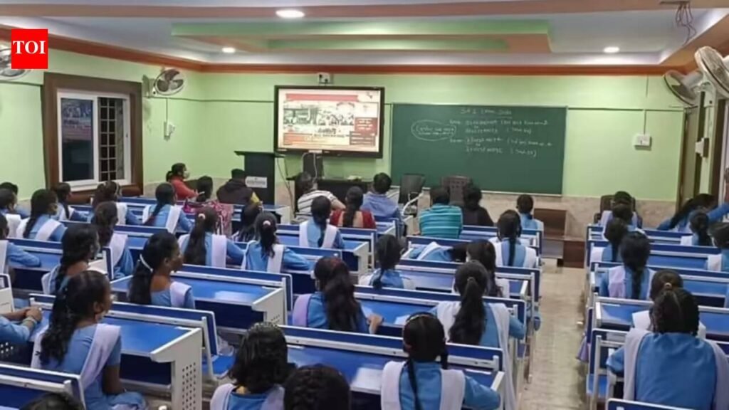 Govt orders schools with just 1 teacher to deploy more | Bhubaneswar News