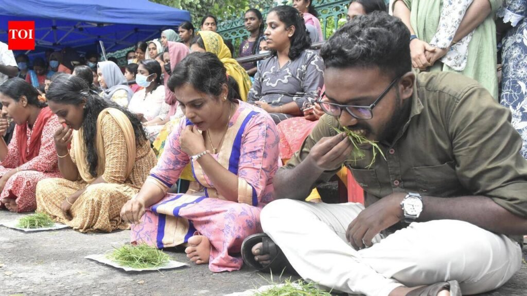 Delay in Kerala PSC appointments: Teacher rank holders eat grass | Thiruvananthapuram News